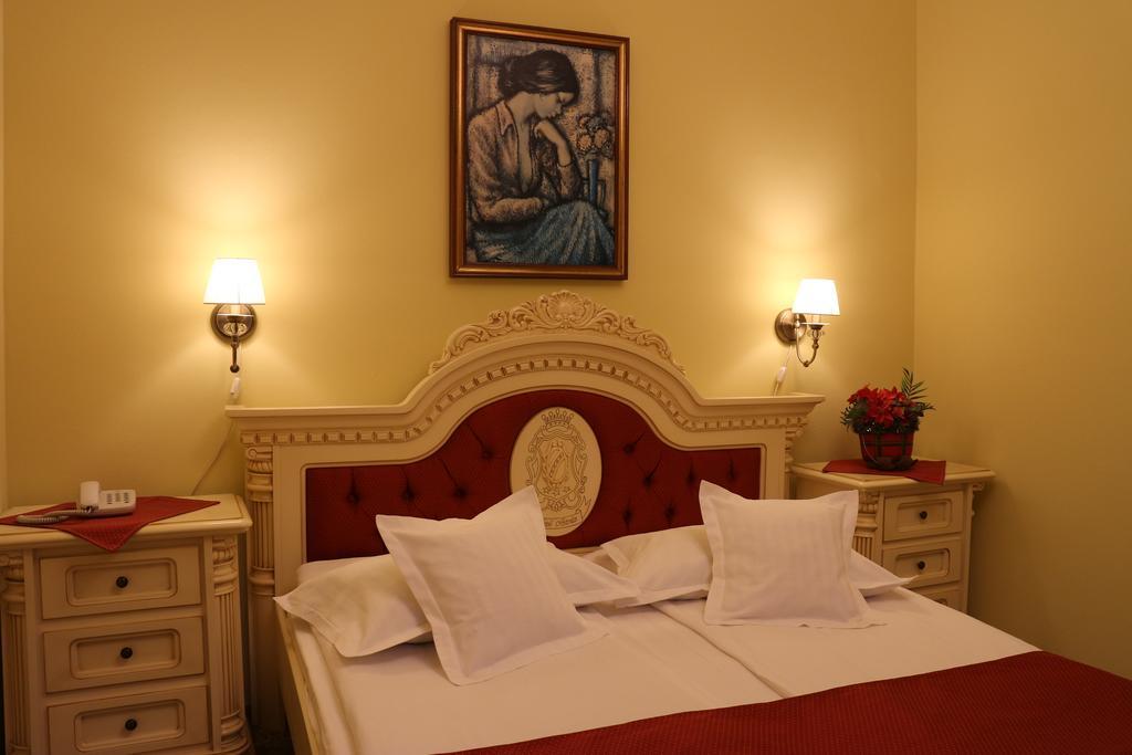 Hotel Astoria 사투마레 객실 사진